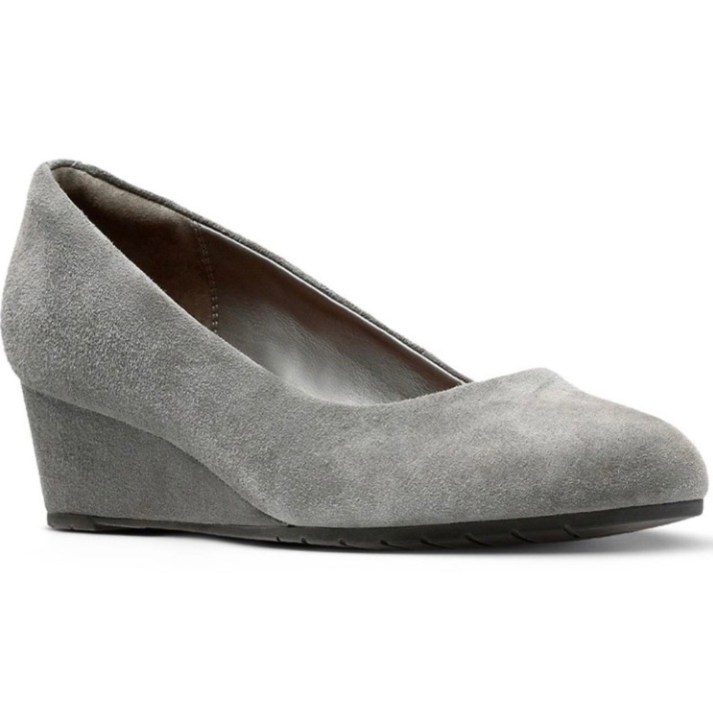 Clark’s Vendra Bloom Wedge in Gray Suede